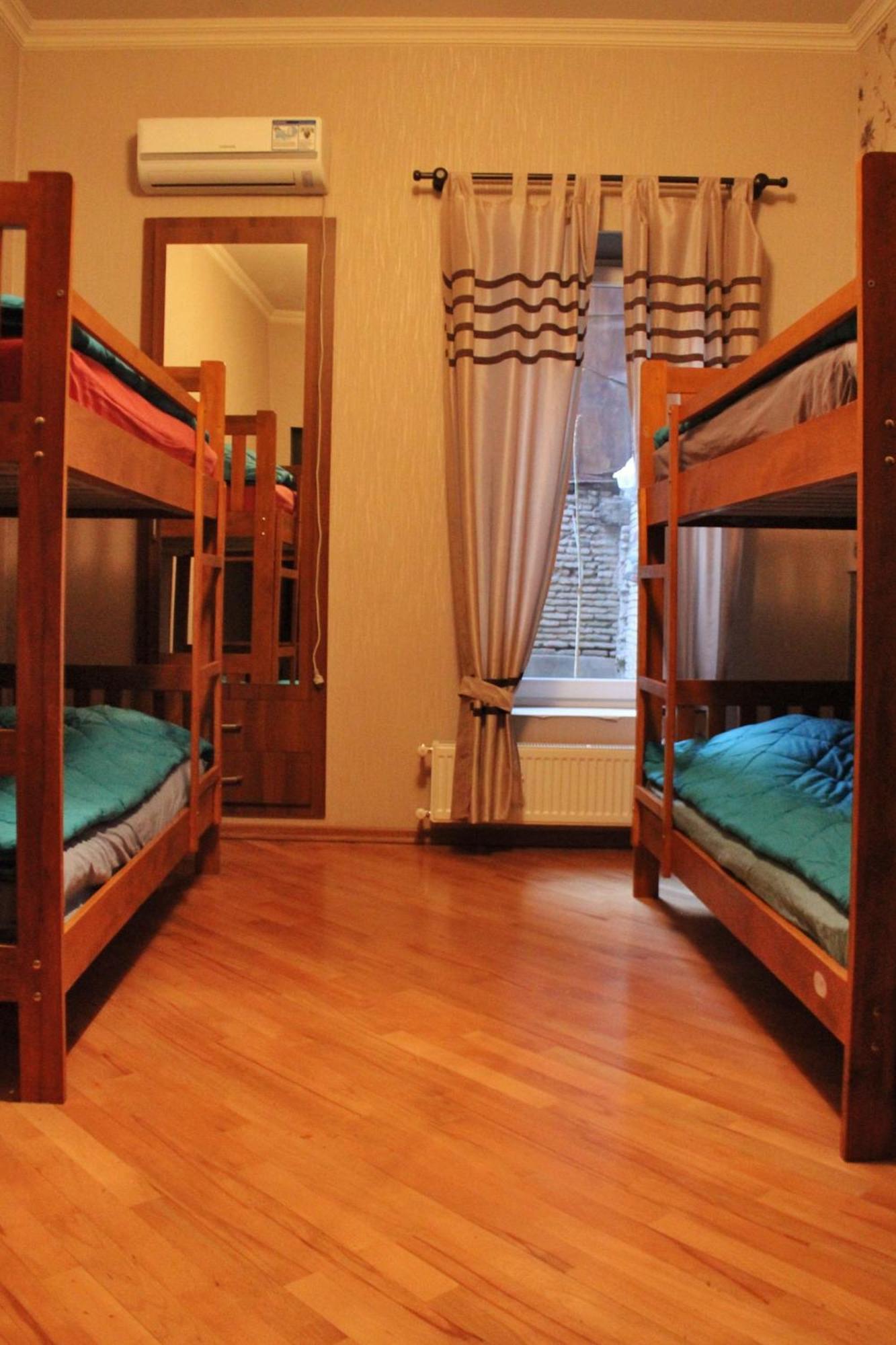 Nest Hostel Tbilisi Bagian luar foto