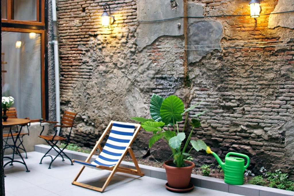Nest Hostel Tbilisi Bagian luar foto